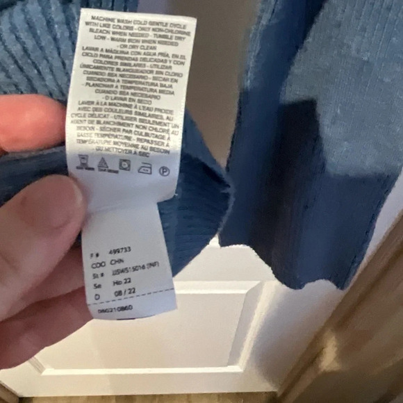 Jessica Simpson light blue sweater size small. - Picture 5 of 5